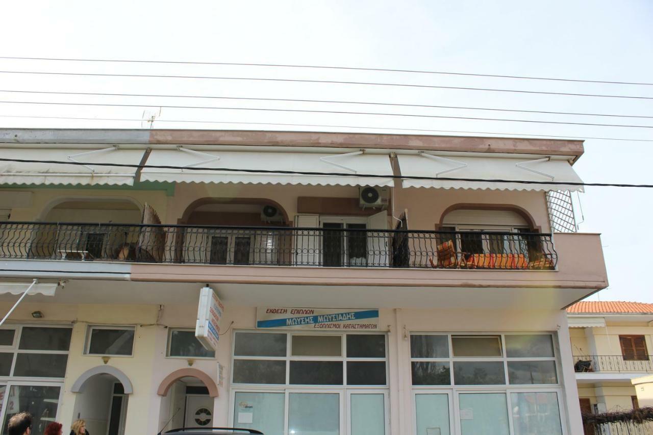 ניאה פלאגיה Souzana Rooms 1 מראה חיצוני תמונה